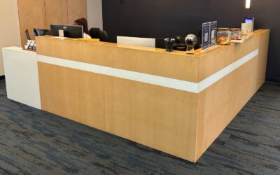 Reception Desk 8’x8′, Seats 2